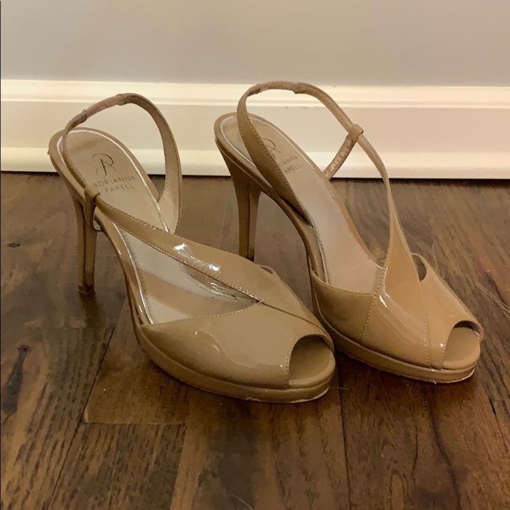 Adrianna Papell Nude Pump